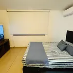 Habitacion Con Bano Y Ac A Una Cuadra Embajada Usa